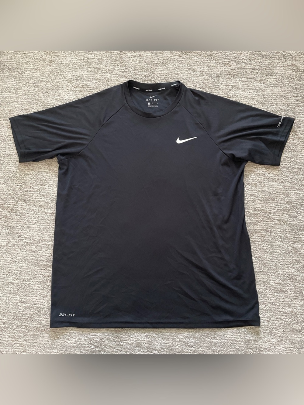 Nike Swim Shirt Dri Fit Mens Size Large UPF40 Black Short Sleeve Performance